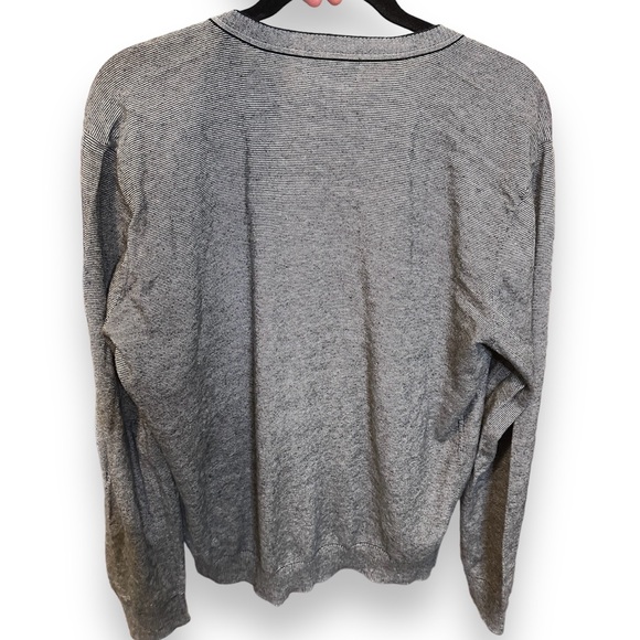 Banana Republic Men’s sweater Size Large - Picture 3 of 5